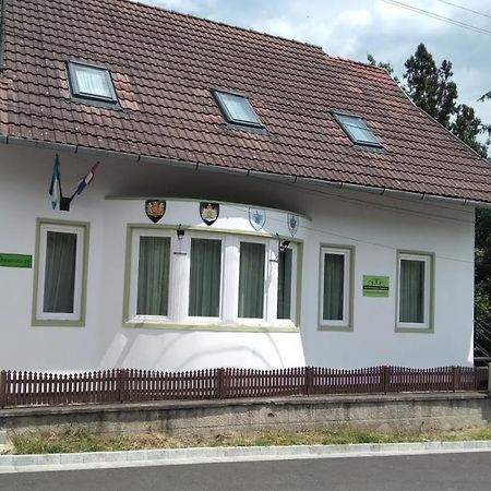 Raza Soarelui Apartament De Lux Совата Екстер'єр фото