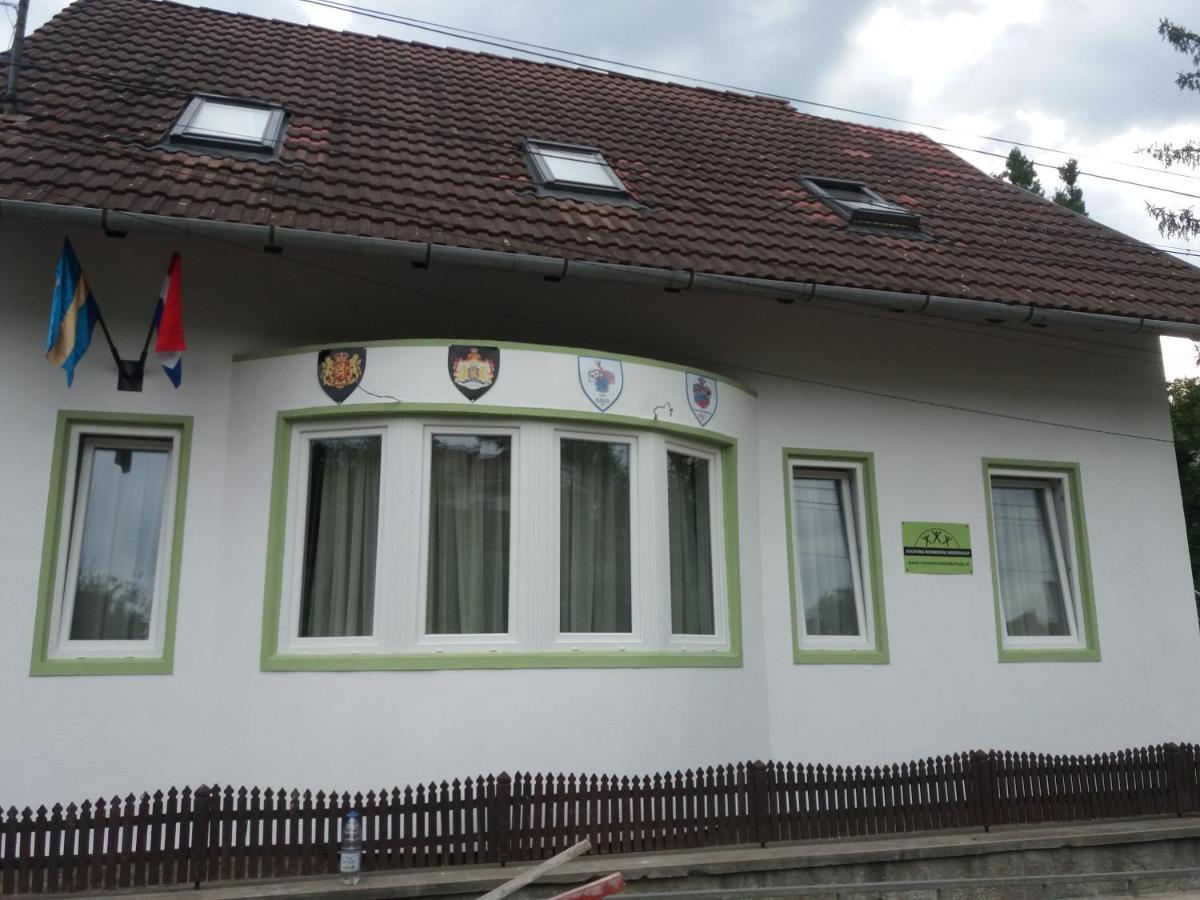 Raza Soarelui Apartament De Lux Совата Екстер'єр фото