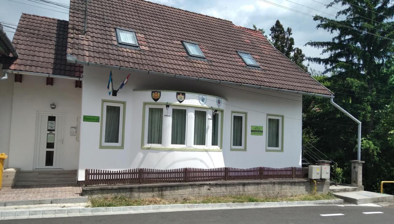 Raza Soarelui Apartament De Lux Совата Екстер'єр фото